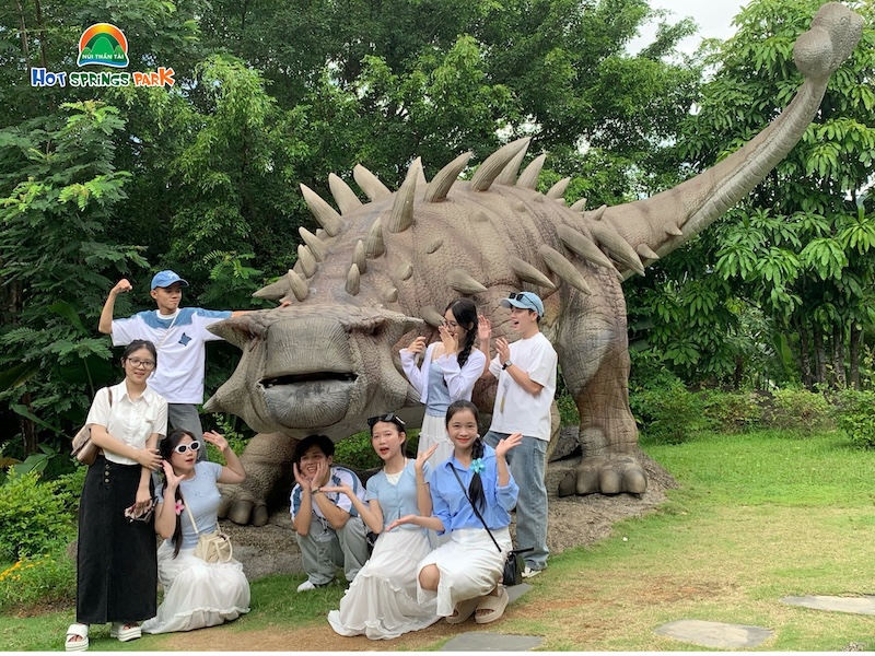 tour Núi Thần Tài