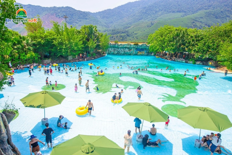 tour Núi Thần Tài